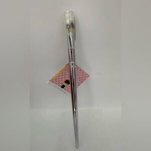 IT Cosmetics Essential Concealer Brush # 212